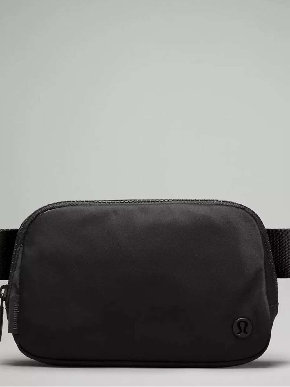 lululemon athletica Black Belt Bag ~ athleisure, festival essential~